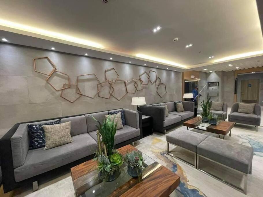 S Residencestower 3 - L&R Staycation Pasay Bagian luar foto